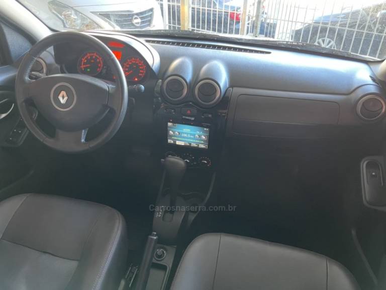 RENAULT - SANDERO - 2013/2013 - Prata - R$ 42.900,00
