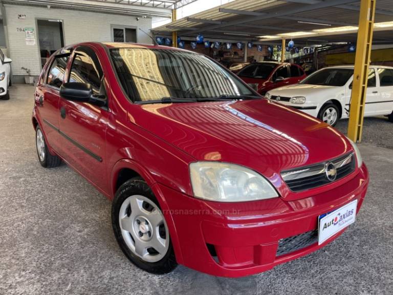 CHEVROLET - CORSA - 2007/2008 - Vermelha - R$ 25.900,00