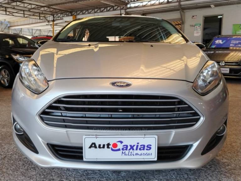 FORD - FIESTA - 2017/2017 - Prata - R$ 53.900,00