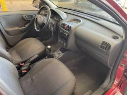 CHEVROLET - CORSA - 2007/2008 - Vermelha - R$ 25.900,00