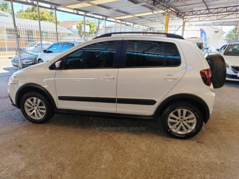 VOLKSWAGEN - CROSSFOX - 2014/2014 - Branca - R$ 44.900,00