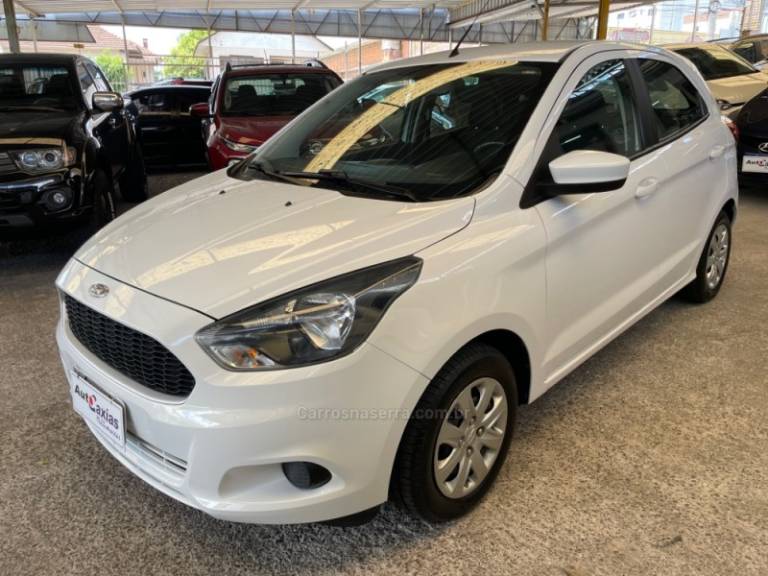 FORD - KA - 2016/2017 - Branca - R$ 43.500,00