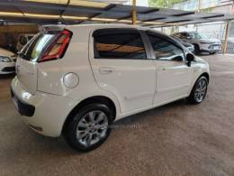 FIAT - PUNTO - 2015/2015 - Branca - R$ 43.900,00