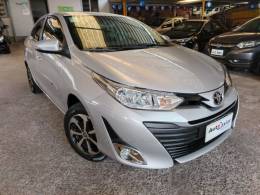 TOYOTA - YARIS - 2021/2021 - Prata - R$ 82.900,00