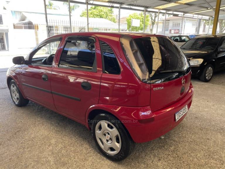 CHEVROLET - CORSA - 2007/2008 - Vermelha - R$ 25.900,00