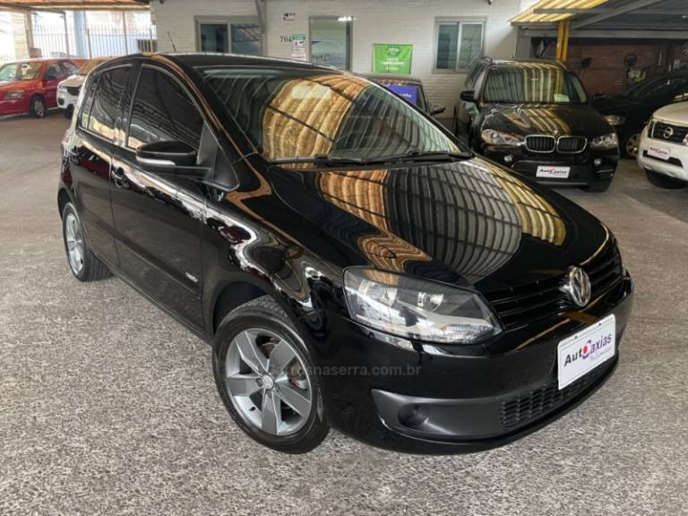 VOLKSWAGEN - FOX - 2012/2013 - Preta - R$ 41.900,00