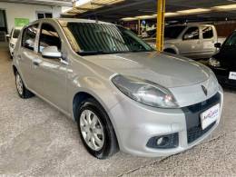 RENAULT - SANDERO - 2014/2014 - Prata - R$ 33.000,00