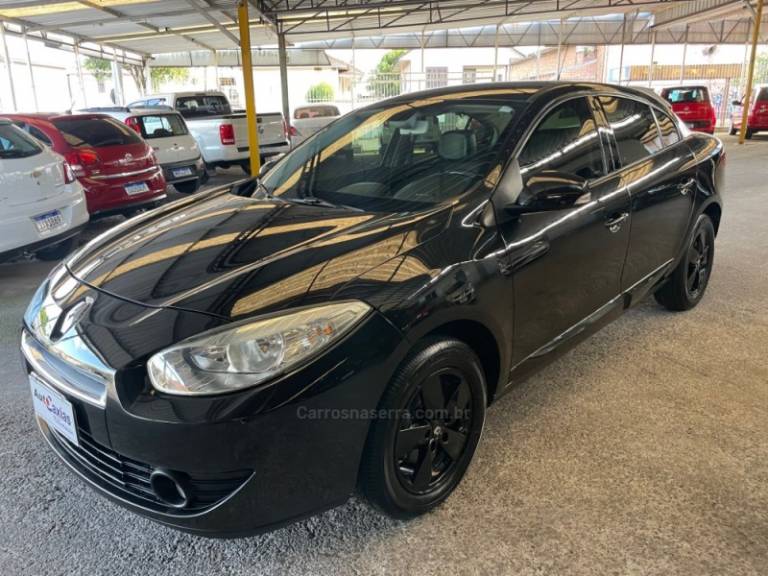 RENAULT - FLUENCE - 2013/2013 - Preta - R$ 42.900,00