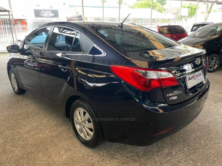 HYUNDAI - HB20S - 2013/2014 - Azul - R$ 51.900,00