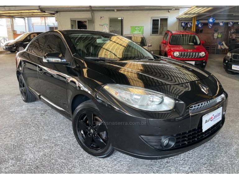 RENAULT - FLUENCE - 2013/2013 - Preta - R$ 42.900,00