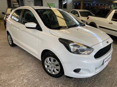 FORD - KA - 2016/2017 - Branca - R$ 43.500,00