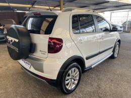 VOLKSWAGEN - CROSSFOX - 2013/2013 - Branca - R$ 42.900,00