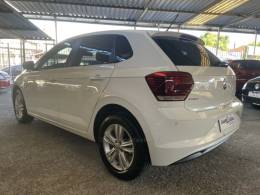 VOLKSWAGEN - POLO - 2022/2022 - Branca - R$ 92.500,00