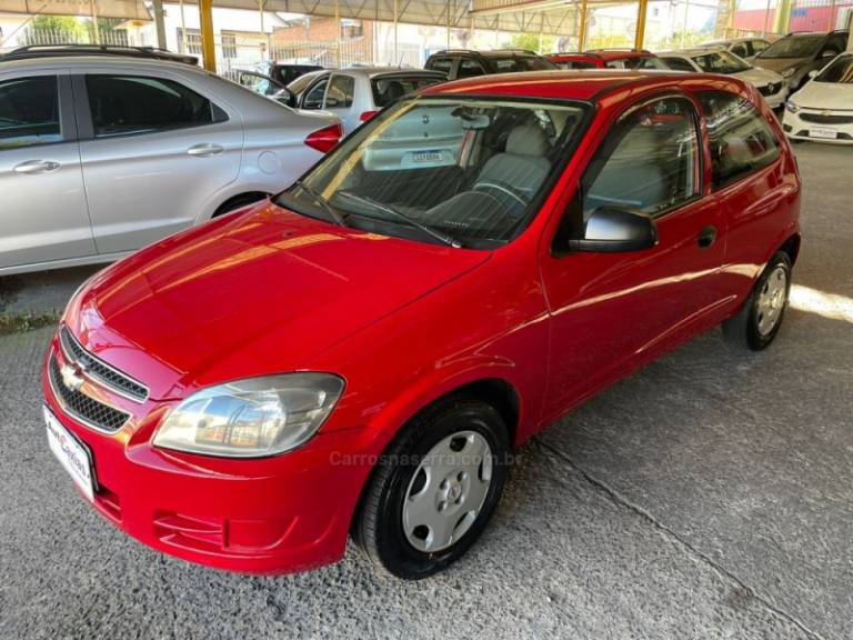 CHEVROLET - CELTA - 2014/2014 - Vermelha - R$ 27.500,00