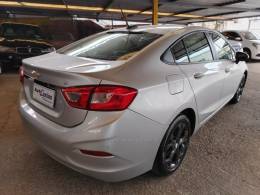 CHEVROLET - CRUZE - 2022/2022 - Prata - R$ 99.900,00
