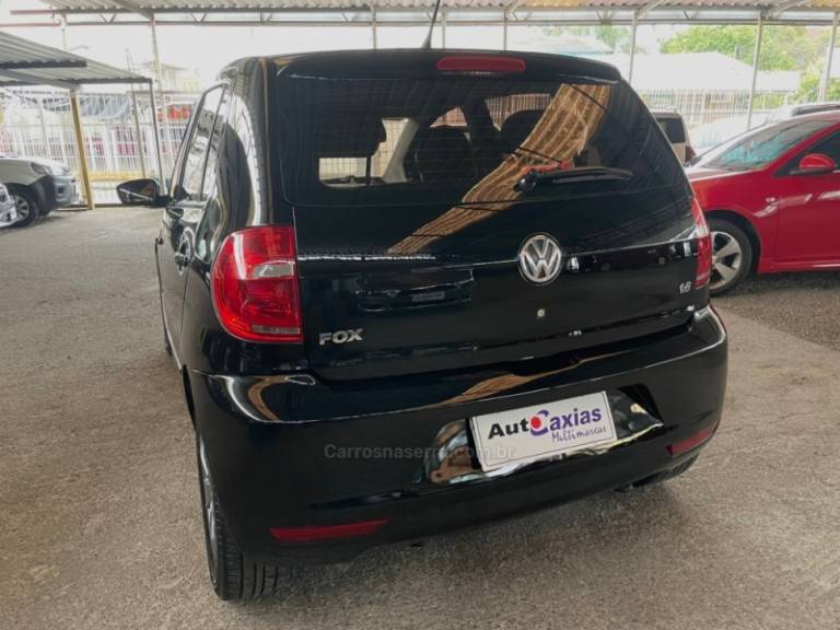 VOLKSWAGEN - FOX - 2012/2013 - Preta - R$ 39.900,00