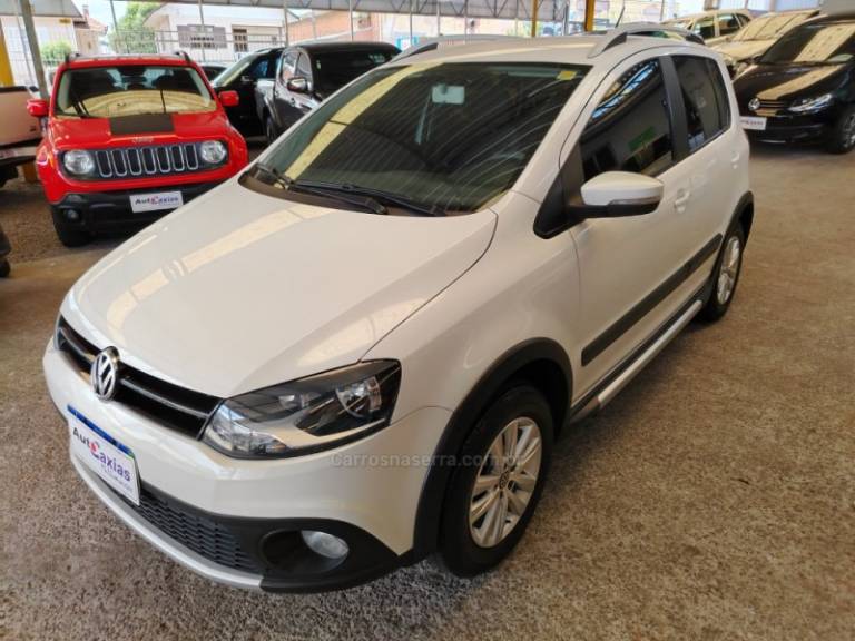 VOLKSWAGEN - CROSSFOX - 2013/2013 - Branca - R$ 40.900,00