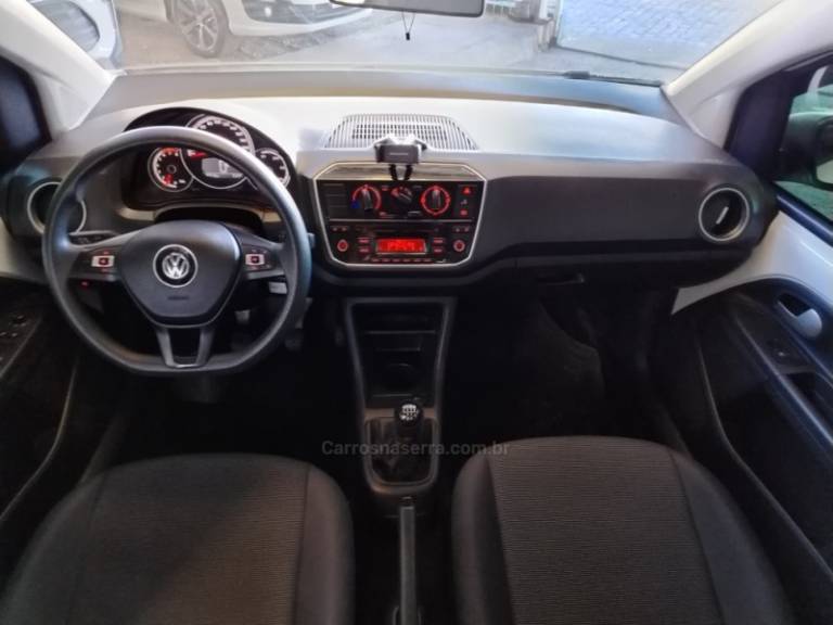 VOLKSWAGEN - UP - 2020/2020 - Branca - R$ 59.900,00
