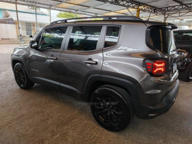 JEEP - RENEGADE - 2022/2022 - Cinza - R$ 103.900,00