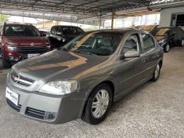CHEVROLET - ASTRA - 2004/2004 - Prata - R$ 28.900,00