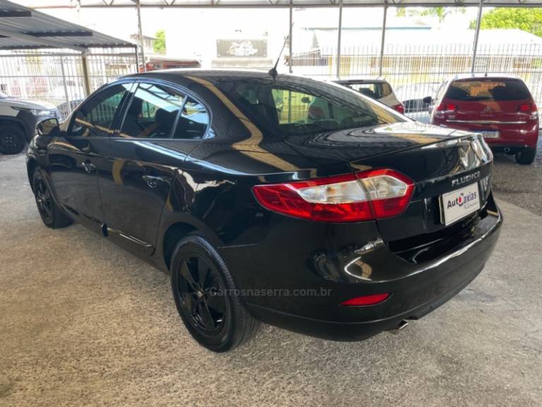 RENAULT - FLUENCE - 2013/2013 - Preta - R$ 42.900,00