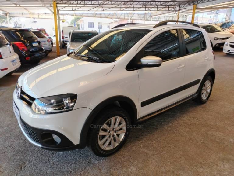 VOLKSWAGEN - CROSSFOX - 2014/2014 - Branca - R$ 44.900,00