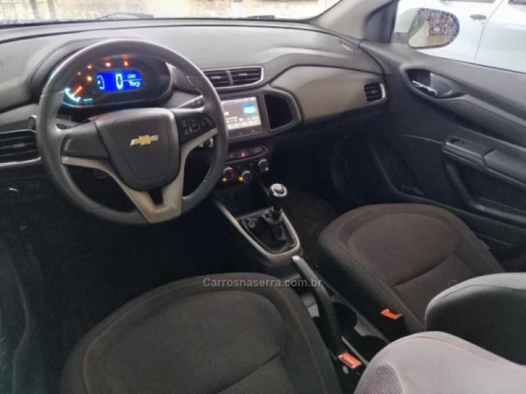 CHEVROLET - ONIX - 2016/2016 - Branca - R$ 54.200,00