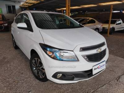 CHEVROLET - ONIX - 2016/2016 - Branca - R$ 54.900,00