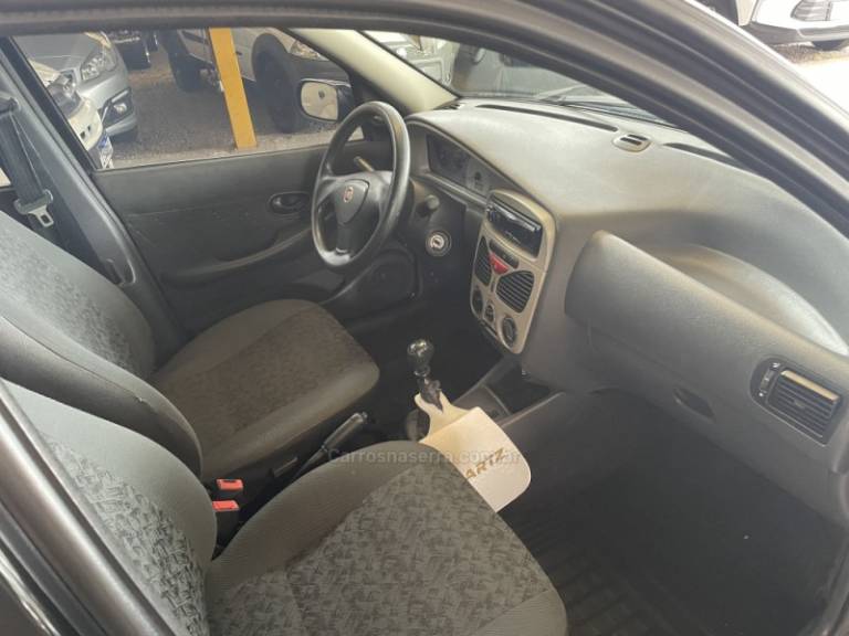 FIAT - PALIO - 2010/2010 - Preta - R$ 27.900,00