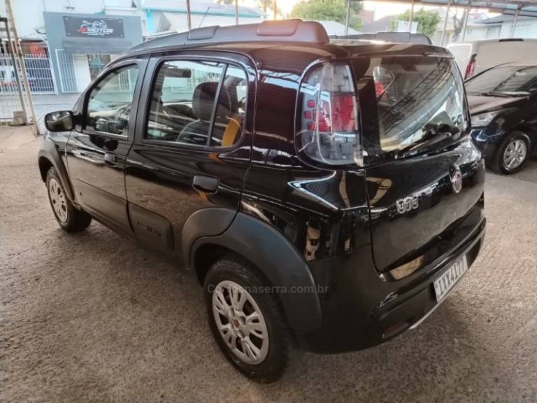 FIAT - UNO - 2017/2017 - Preta - R$ 46.900,00