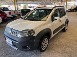 FIAT - UNO - 2010/2011 - Branca - R$ 28.900,00