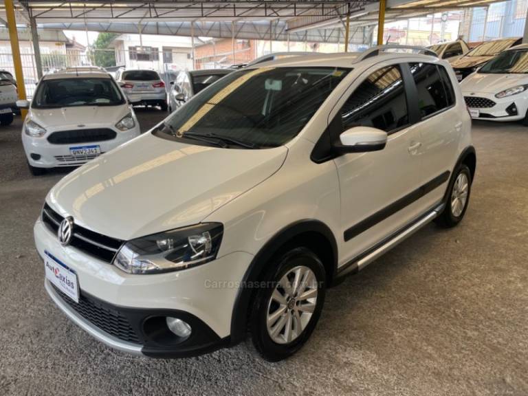 VOLKSWAGEN - CROSSFOX - 2013/2013 - Branca - R$ 42.900,00