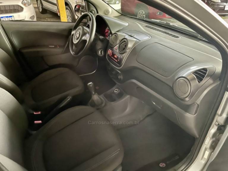 FIAT - GRAND SIENA - 2021/2021 - Prata - R$ 52.900,00