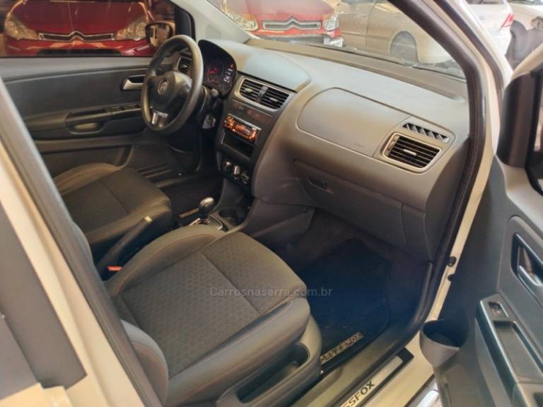VOLKSWAGEN - CROSSFOX - 2013/2013 - Branca - R$ 40.900,00