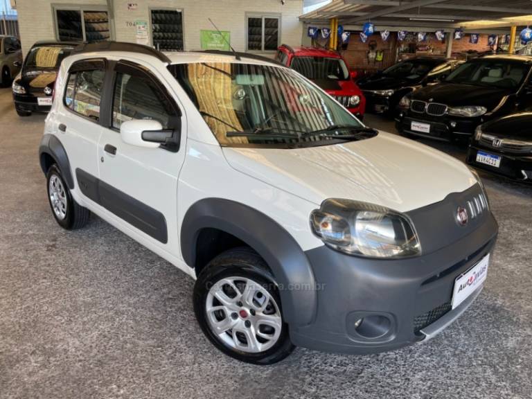 FIAT - UNO - 2010/2011 - Branca - R$ 28.900,00