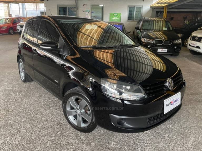 VOLKSWAGEN - FOX - 2012/2013 - Preta - R$ 39.900,00