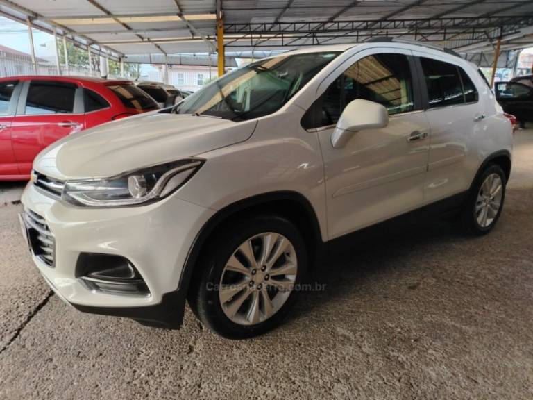 CHEVROLET - TRACKER - 2017/2017 - Branca - R$ 83.900,00
