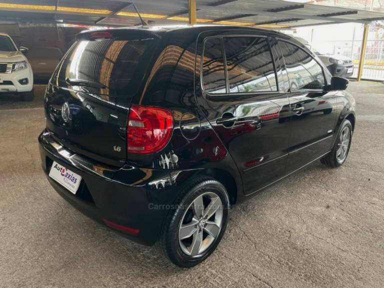 VOLKSWAGEN - FOX - 2012/2013 - Preta - R$ 39.900,00